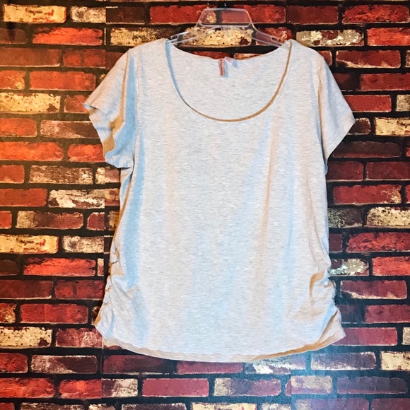 Oh! Mamma Tops - 5/$25🖤2X Oh! Mamma Grey T-Shirt